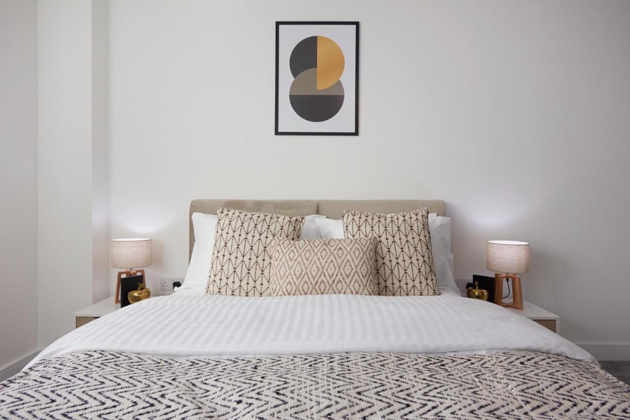Seven Living Slough - Free Parking & Fast Wi-Fi Apartman Kültér fotó