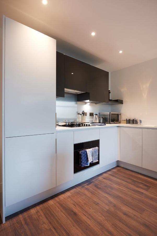 Seven Living Slough - Free Parking & Fast Wi-Fi Apartman Kültér fotó