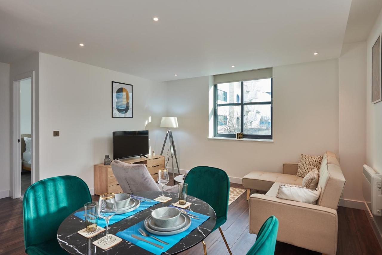 Seven Living Slough - Free Parking & Fast Wi-Fi Apartman Kültér fotó