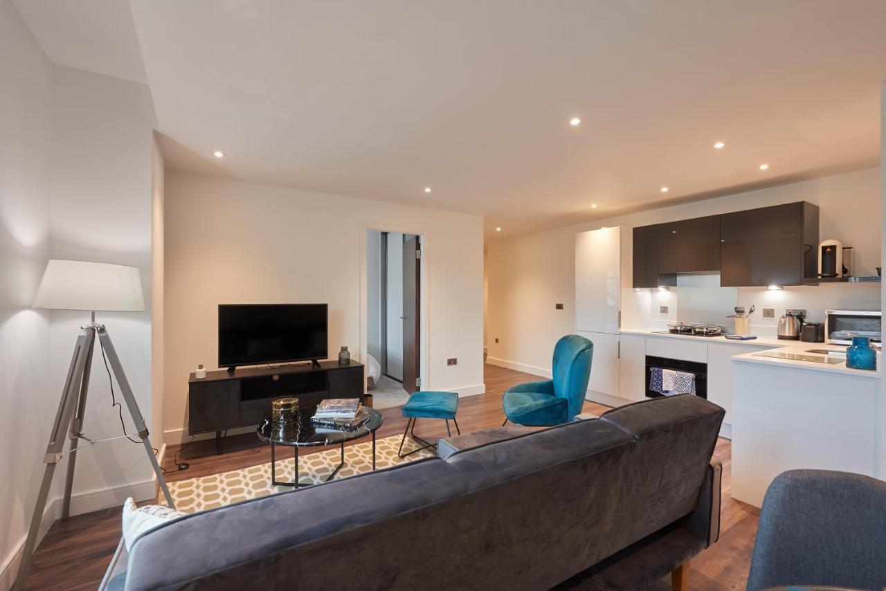 Seven Living Slough - Free Parking & Fast Wi-Fi Apartman Kültér fotó