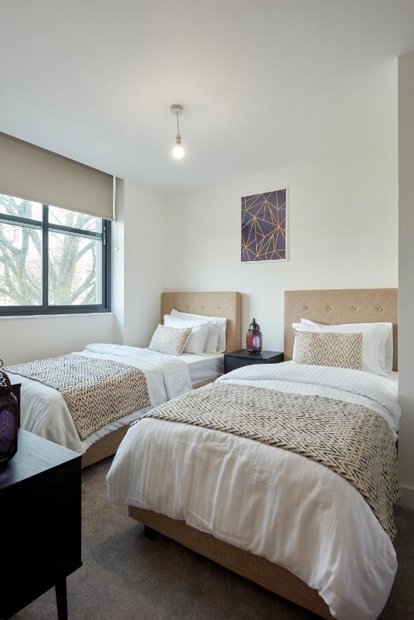 Seven Living Slough - Free Parking & Fast Wi-Fi Apartman Kültér fotó