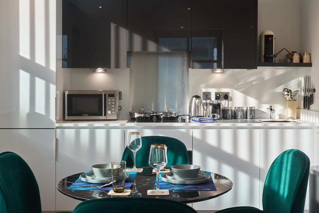 Seven Living Slough - Free Parking & Fast Wi-Fi Apartman Kültér fotó